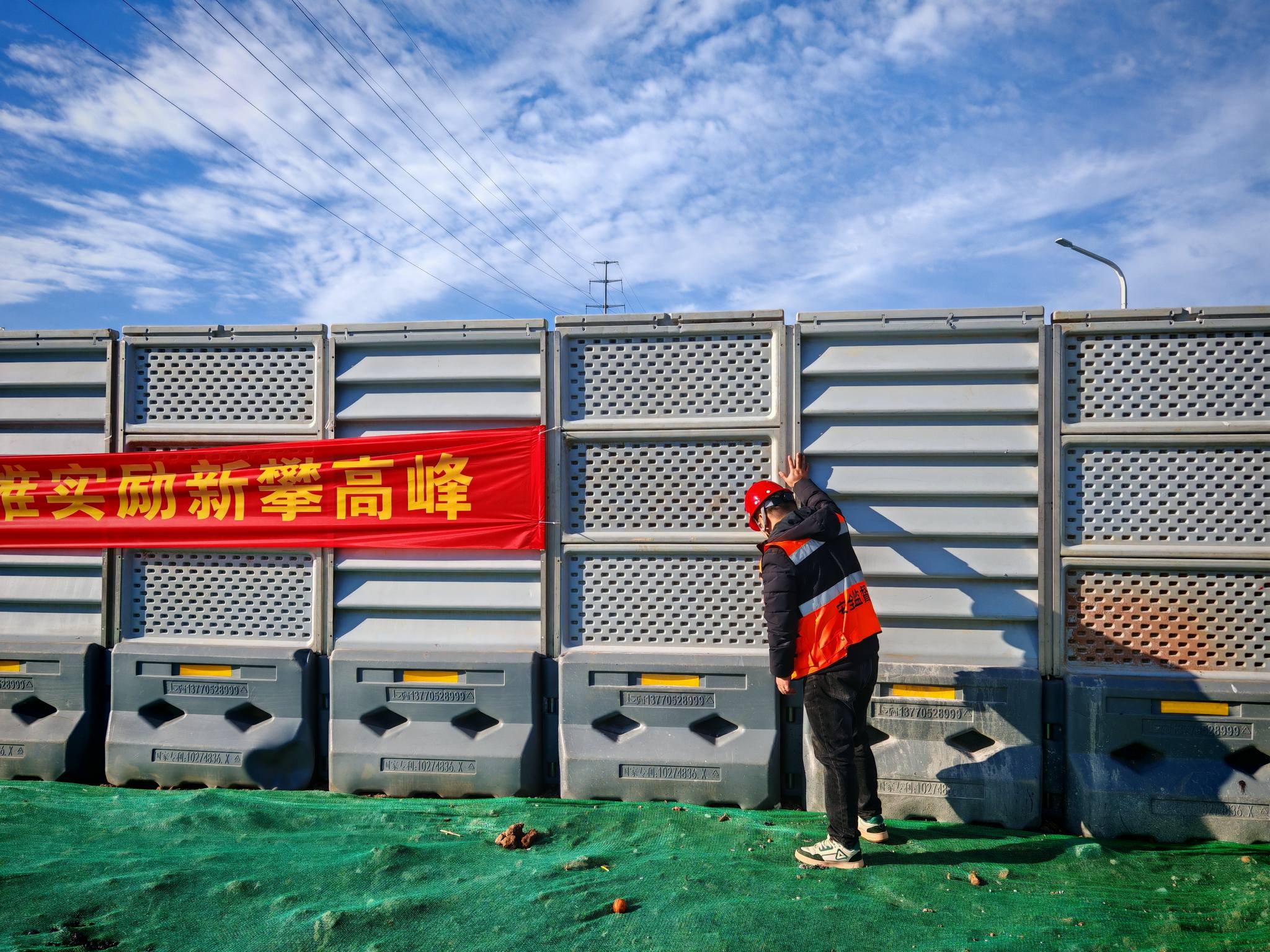 1771049909589410.jpg 1771049909589410.jpg