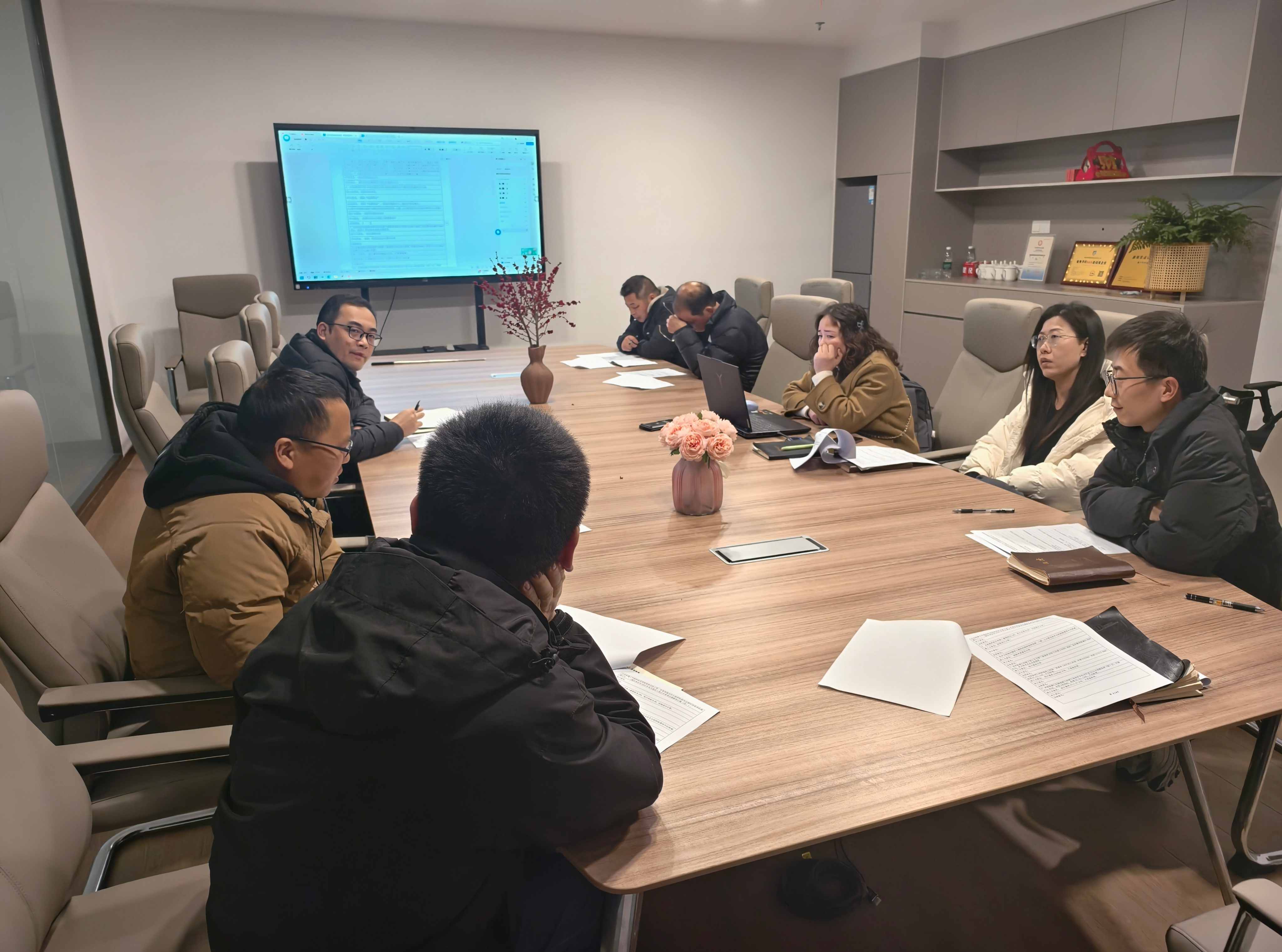 1772606543307421.jpg 1772606543307421.jpg